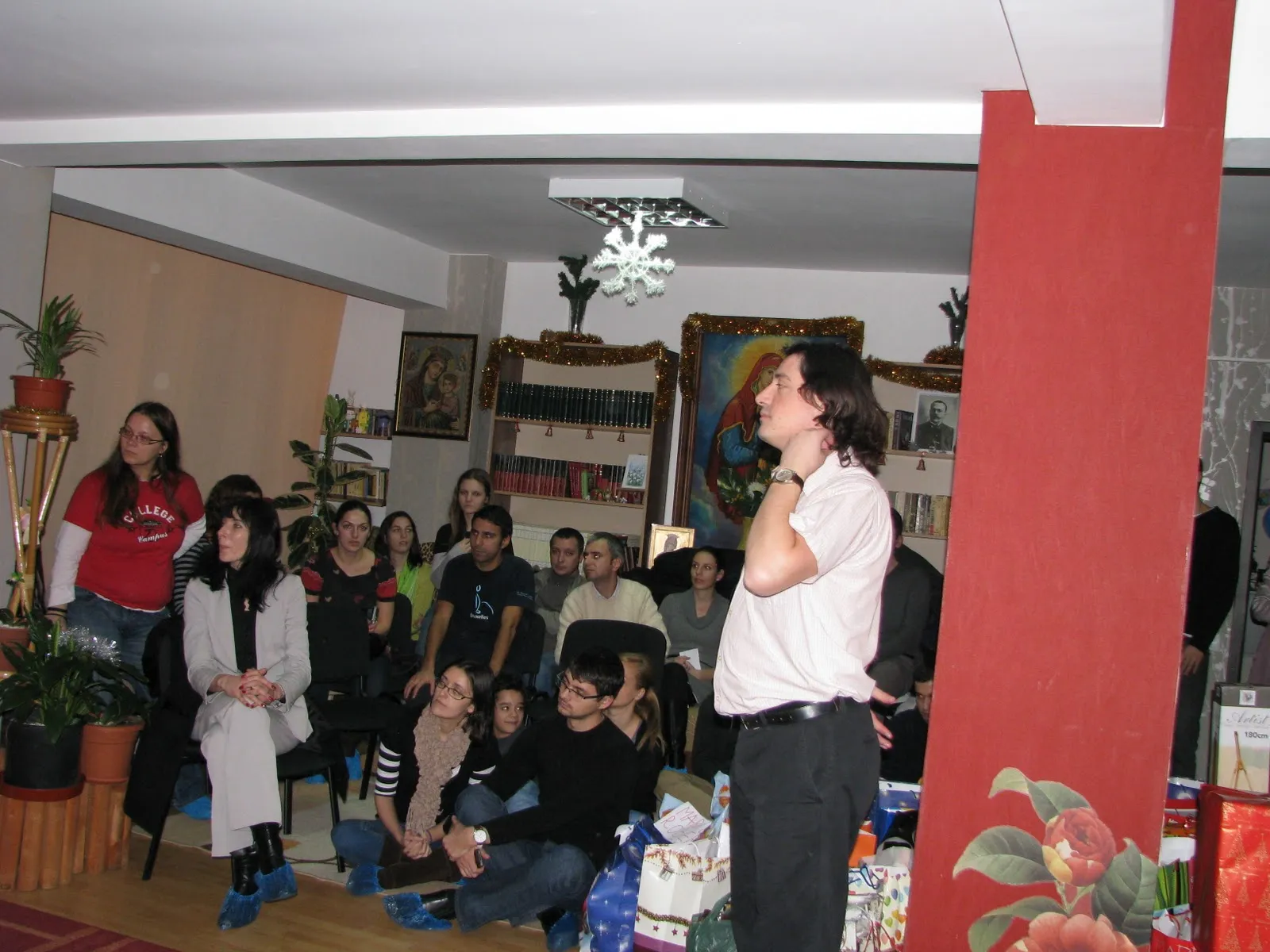 Fotografia 7 din „Moș Crăciun la Mia’s Children”